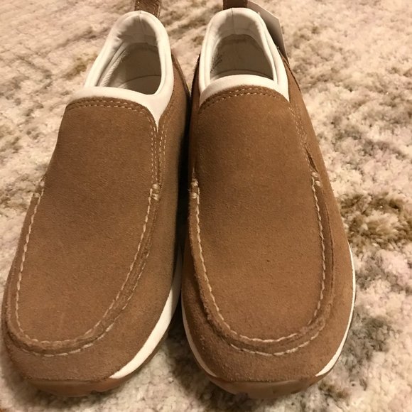 Lands' End Suede Slip-on Shoes, size 6 - Picture 2 of 6